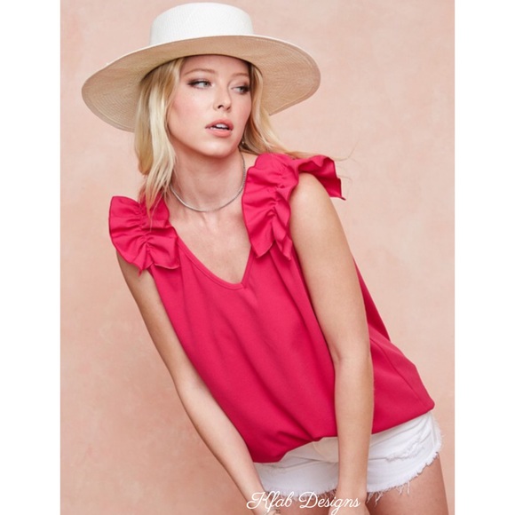 ❤️LAST!  V Neck Fuchsia Crepe Knit Ruffle Top! - Picture 2 of 3